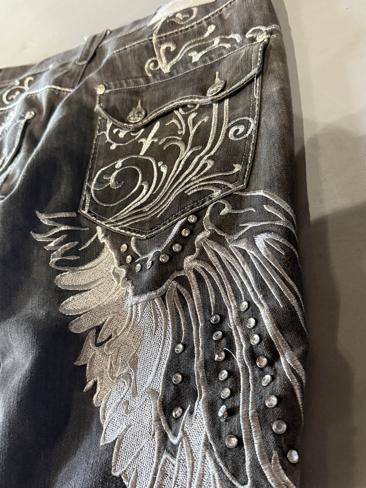 Y2K Imperious Gray Winged Jeans (36)