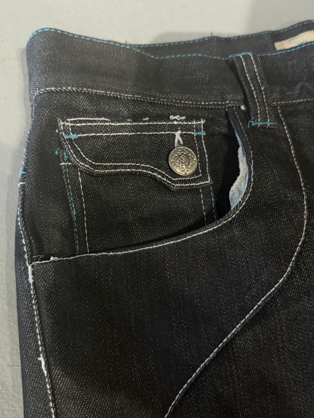 Y2K Raw Blue Skull Winged Jeans (36)