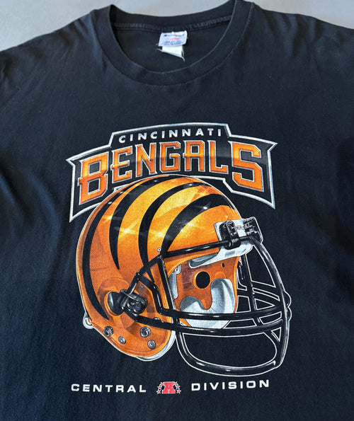 Cincinnati Bengals Helmet T-Shirt (XL)