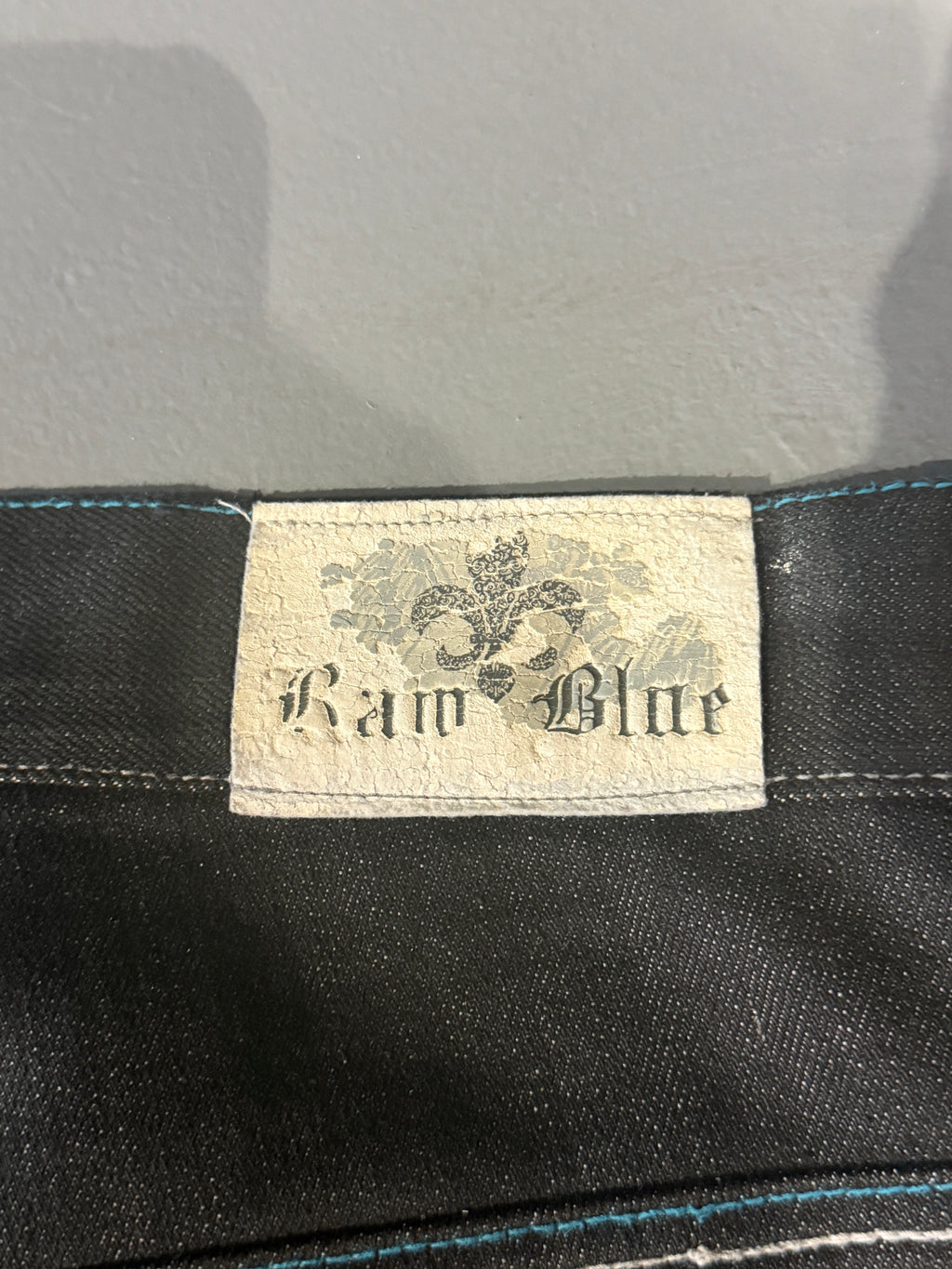 Y2K Raw Blue Skull Winged Jeans (36)
