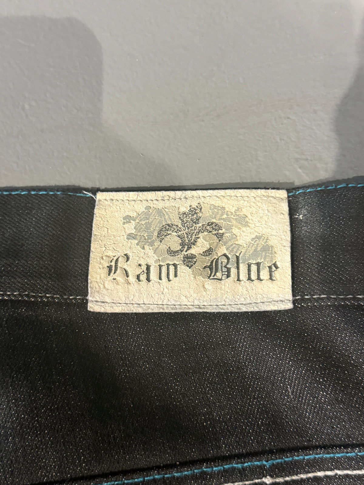 Y2K Raw Blue Skull Winged Jeans (36)