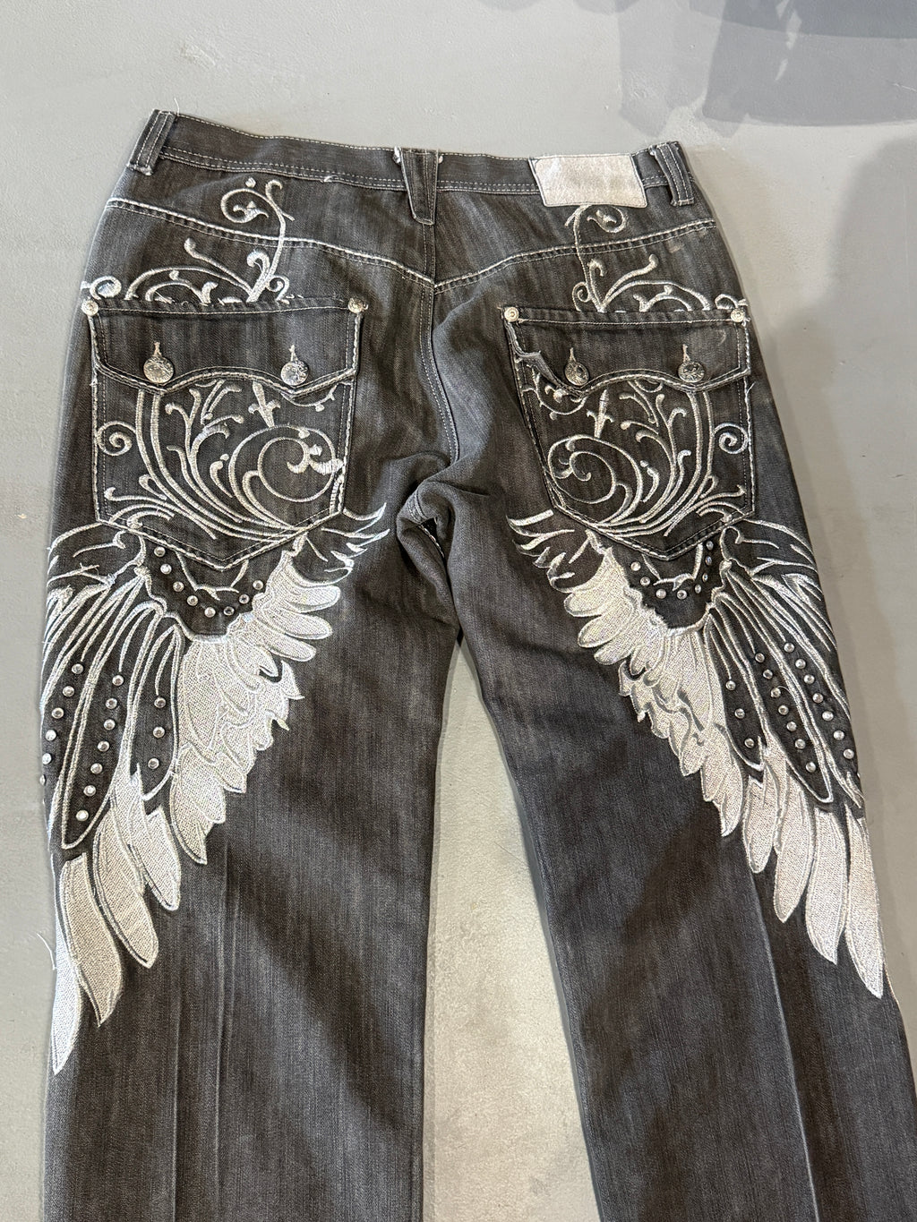 Y2K Imperious Gray Winged Jeans (36)