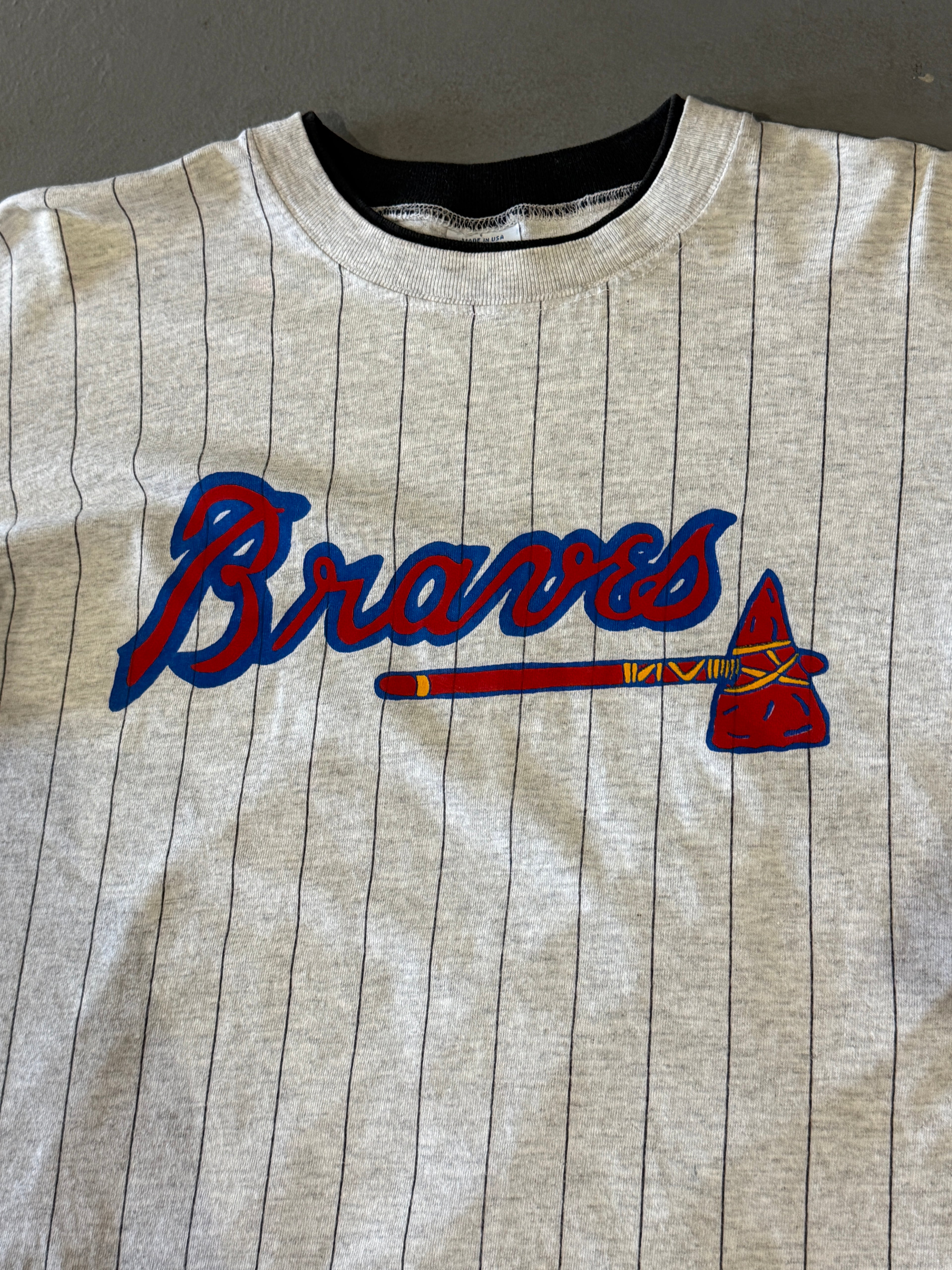 VTG ATL Braves Pin Stripe T-Shirt (L)
